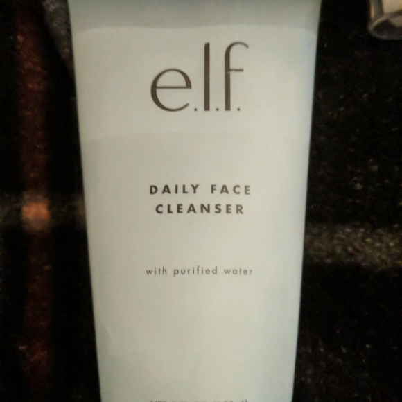 Elf - Picture 5 of 8